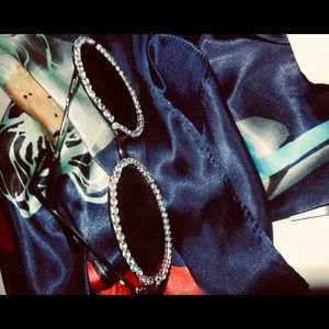 Blinged Out Round Sunglasses 😎